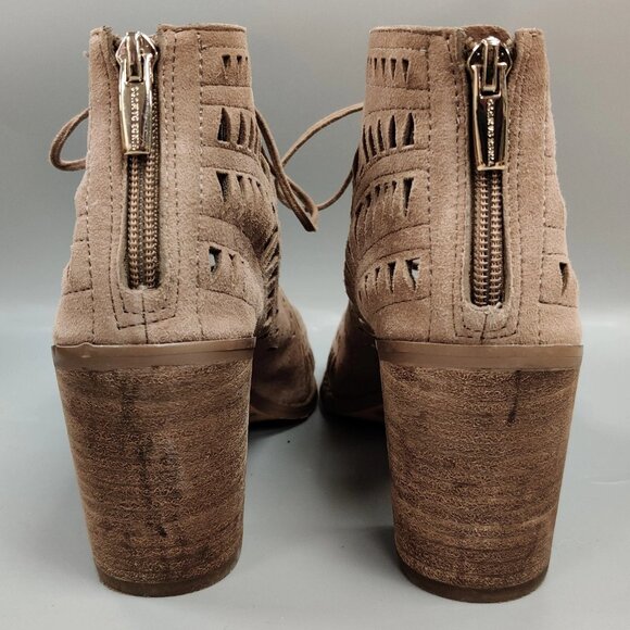 $130 VINCE CAMUTO Tarita Cutout Back Zip Booties Sandals Boho Western Taupe 8.5 - Picture 8 of 11